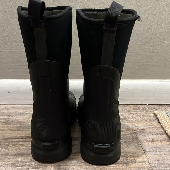 Women’s size 7 muck boots - chore - Picture 3 of 6